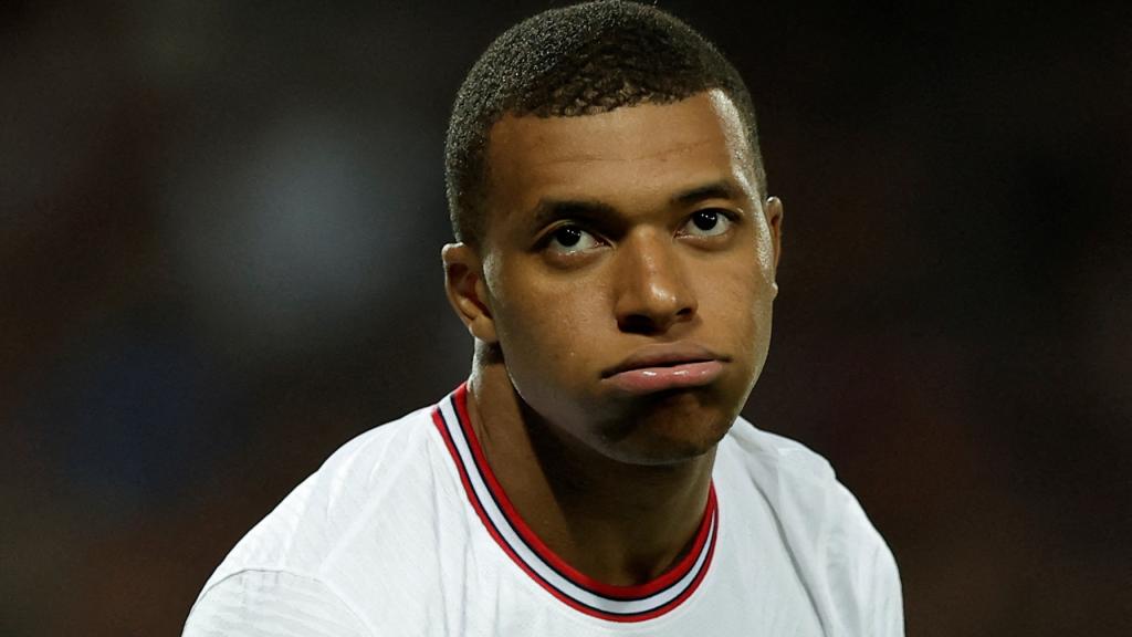 Mbappé processa PSG por assédio moral e cobra valores milionários em atraso